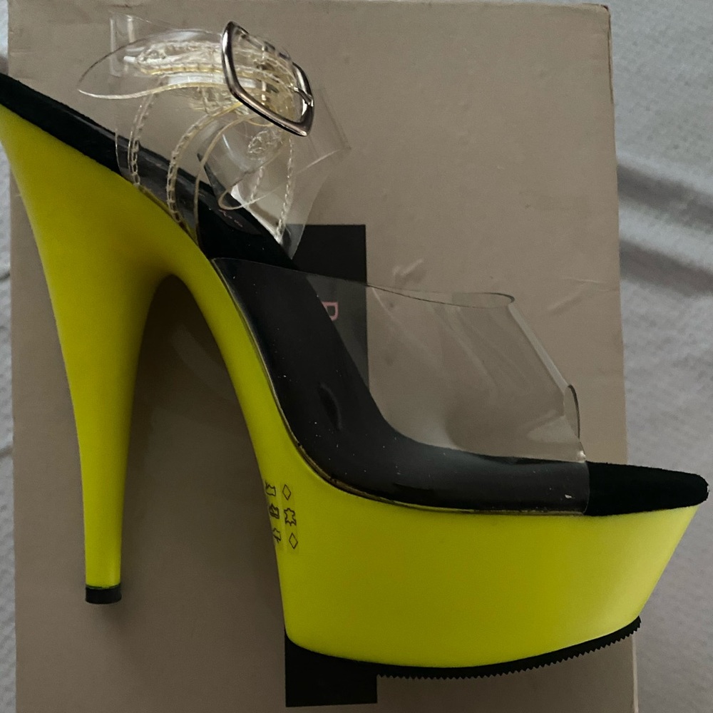 Please high heels
